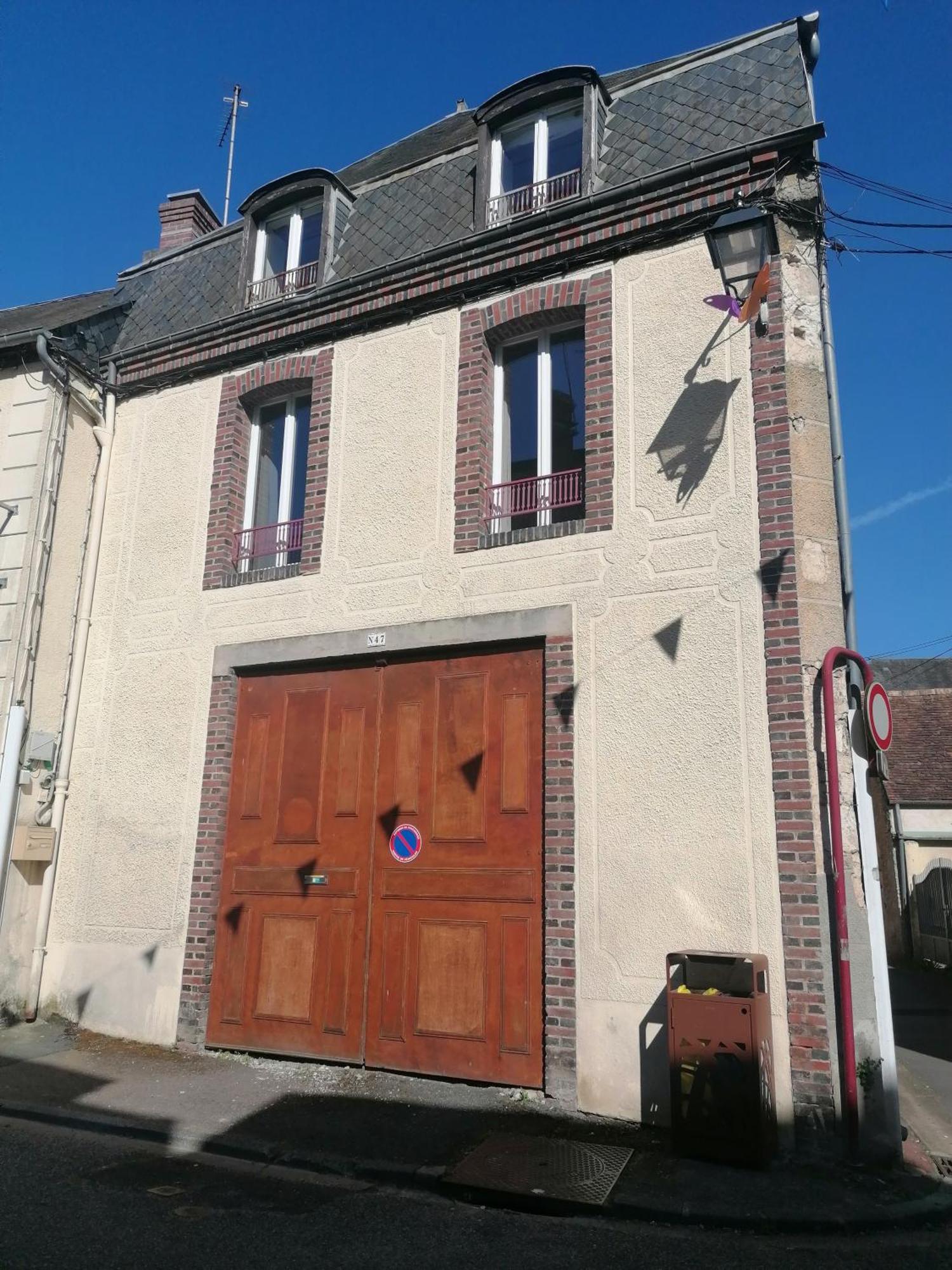 Gite A Sees Avec Garage Prive En Centre Ville Exterior photo